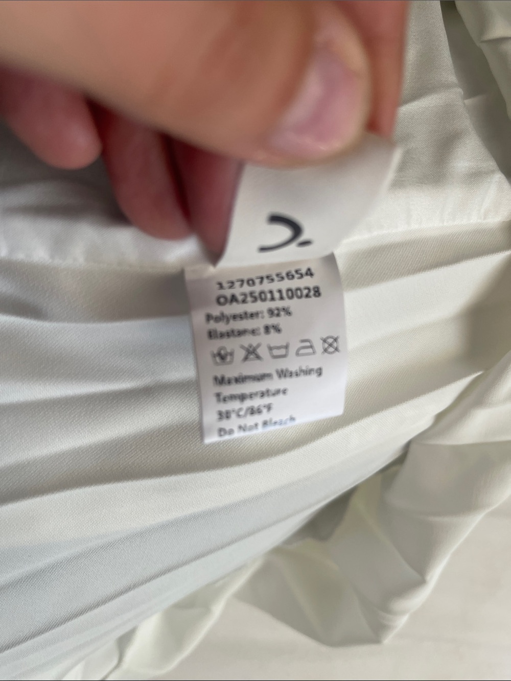 Commense Sleeveless Cream Shower Pleated Midi Dress - Picture 6 of 7